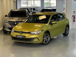Amarelo Usado 2021 VW Golf VIII Trendline | € 17.990 (Bom preço)