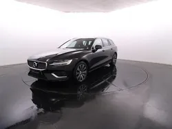 Preto Usado 2021 Volvo V60 Carrinha | € 30.900 (Preço justo)