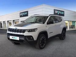 Branco Usado 2023 Jeep Compass Trailhawk SUV | € 38.990 (Preço justo)