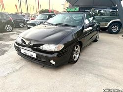 Preto Usado 1996 Renault Mégane Coupé Coupé | € 1.000