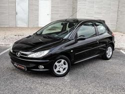 Preto Usado 2004 Peugeot 206 Citadino | € 4.850 (Bom preço)