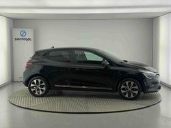 Preto Usado 2023 Renault Clio V Evolution Citadino | € 16.990 (Preço justo)