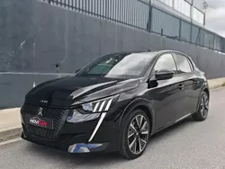 Preto Usado 2022 Peugeot 208 GT Citadino | € 17.990 (Preço justo)