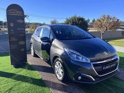 Cinza escuro Usado 2015 Peugeot 208 Allure Citadino | € 10.900 (Preço justo)