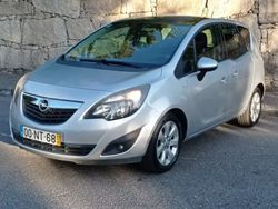 Cinza Usado 2013 Opel Meriva S Monovolume | € 4.350 (Super Preço)