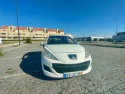 Branco Usado 2010 Peugeot 207 Citadino | € 2.800 (Bom preço)
