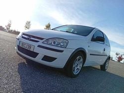 Branco Usado 2006 Opel Corsa Citadino | € 2.000 (Super Preço)