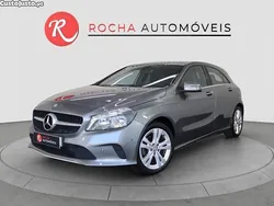 Cinza Usado 2016 Mercedes A180 Urban Citadino | € 16.490 (Preço justo)