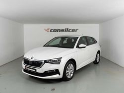 Branco Usado 2022 Skoda Scala Ambition Citadino | € 14.980 (Preço justo)