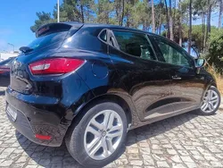 Usado 2014 Renault Clio IV Dynamique Sedan | € 7.000 (Preço justo)