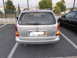 Usado 2001 Opel Astra Sedan | € 1.300 (Bom preço)