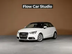 Branco Usado 2012 Audi A1 S-Line Citadino | € 9.990