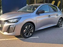 Cinza Usado 2025 Peugeot e-208 Allure Citadino | € 32.000