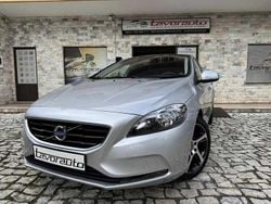 Cinza prata Usado 2015 Volvo V40 Momentum Carrinha | € 14.250 (Preço justo)