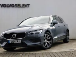Cinza Usado 2023 Volvo V60 Core Carrinha | € 41.300 (Preço justo)