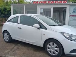 Branco Usado 2017 Opel Corsa Van | € 7.500 (Preço justo)