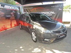 Cinza Usado 2011 Kia Ceed EX Carrinha | € 6.990 (Caro)