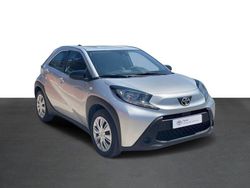 Cinza (pintura metalizada) Usado 2023 Toyota Aygo X X-play SUV | € 16.450