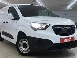 Branco Usado 2019 Opel Combo Monovolume | € 18.750