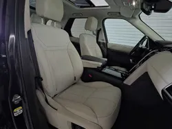 Land Rover Discovery 5