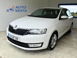 Branco Usado 2015 Skoda Rapid | € 10.900