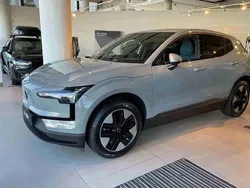 Cinzento Novo 2025 Volvo EX30 Core SUV | € 38.990 (Preço justo)