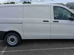 Branco Usado 2021 Mercedes Vito Monovolume | € 31.490