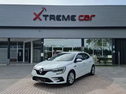 Branco Usado 2020 Renault Mégane IV LIMITED Sedan | € 17.750 (Preço elevado)