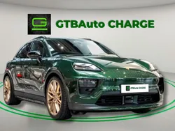 Verde Novo 2025 Porsche Macan SUV | € 149.900