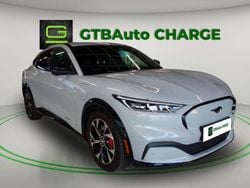 Branco Usado 2023 Ford Mustang Mach-E SUV | € 45.900