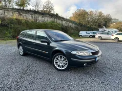 Cinza Usado 2004 Renault Laguna II Dynamique Sedan | € 3.990 (Preço justo)
