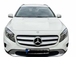 Branco Usado 2014 Mercedes GLA200 SUV | € 22.000 (Preço elevado)