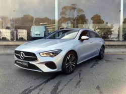 Cinzento hightech Usado 2024 Mercedes CLA180 Shooting Brake Advanced Carrinha | € 41.900