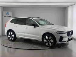 Branco Usado 2024 Volvo XC60 Plus SUV | € 56.490 (Preço justo)