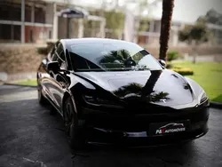Preto Usado 2024 Tesla Model 3 Sedan | € 36.450 (Preço justo)