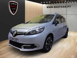 Cinzento Usado 2015 Renault Scénic III Monovolume | € 12.950 (Caro)