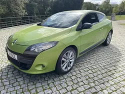 Verde Usado 2011 Renault Mégane Coupé Dynamique Coupé | € 10.000