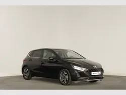 Phantom black (metalizado) Usado 2023 Hyundai i20 Comfort | € 16.990 (Preço justo)