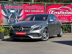 Cinza Usado 2015 Mercedes A180 AMG line | € 16.950 (Preço justo)