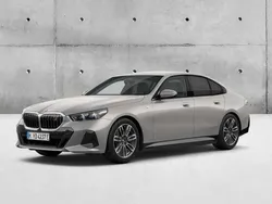 Cinza oxide metalizada Usado 2024 BMW i5 Shadowline Sedan | € 82.871