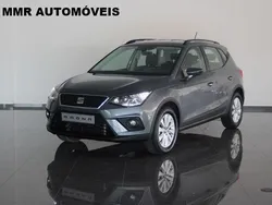 Cinzento Usado 2018 Seat Arona Style SUV | € 15.750 (Caro)