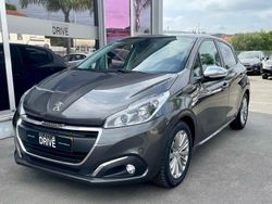 Antracite Usado 2018 Peugeot 208 Style Citadino | € 10.000 (Preço justo)