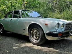 Branco Usado 1975 Jaguar XJ Sedan | € 13.990
