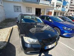 Usado 2008 BMW 318 Sedan | € 5.500