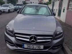 Cinzento Usado 2015 Mercedes C180 Sedan | € 18.500 (Preço justo)