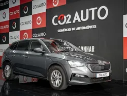 Cinzento Usado 2023 Skoda Scala Citadino | € 20.900 (Preço justo)