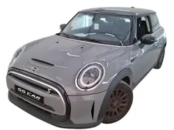 Cinza Usado 2021 Mini Cooper SE Essential Citadino | € 17.890 (Bom preço)