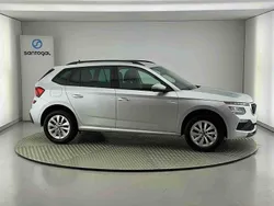 Cinzento Usado 2025 Skoda Kamiq SUV | € 22.990 (Caro)