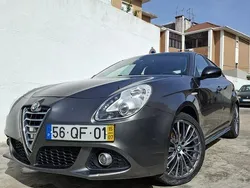 Usado 2015 Alfa Romeo Giulietta Citadino | € 14.000