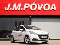 Branco Usado 2018 Peugeot 208 Citadino | € 11.490 (Preço justo)